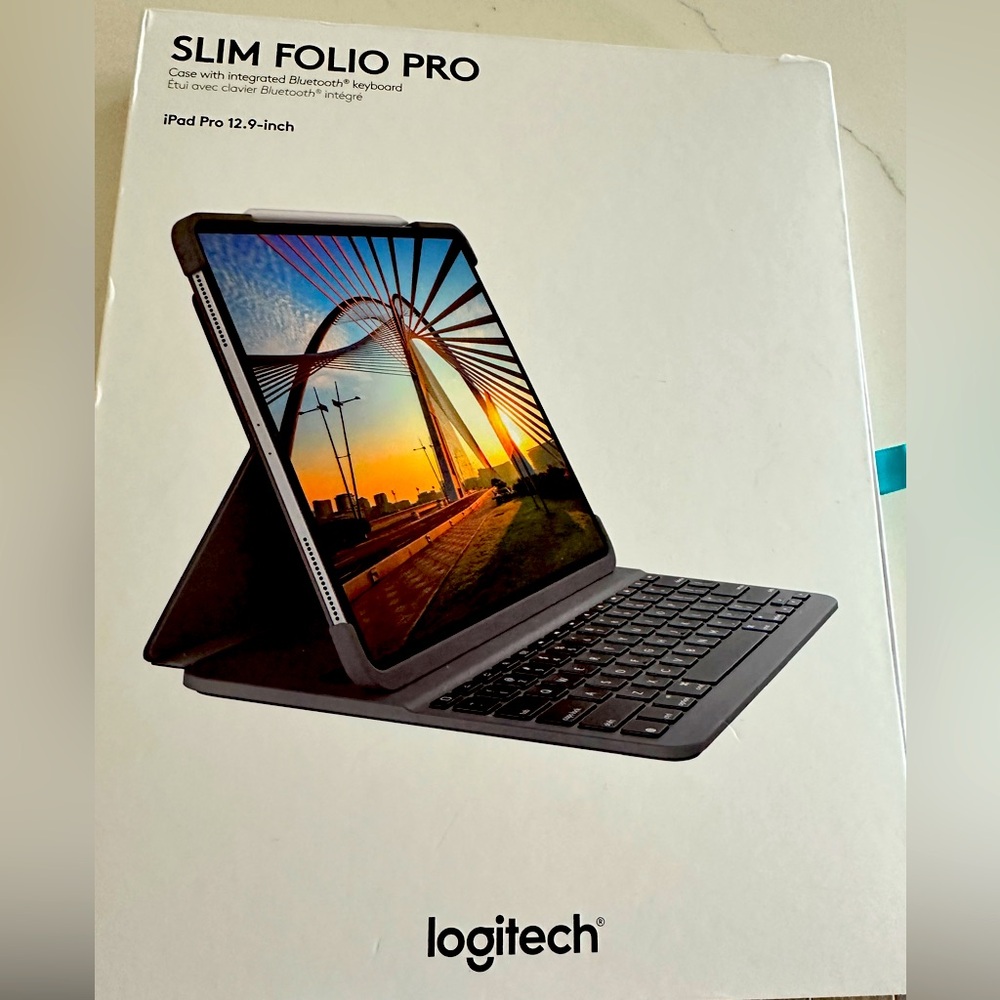 Ipad pro slim portfolio case with keyboard